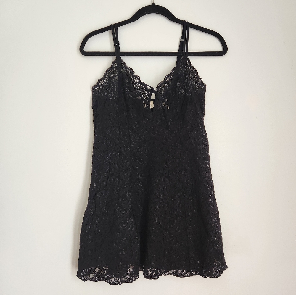 Vintage Sophia By Delicates Elegant Black Lace Slip